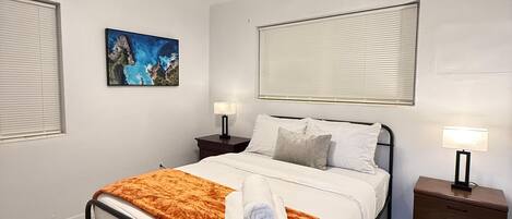 2 chambres, fer et planche Ă repasser, Wi-Fi gratuit, draps fournis