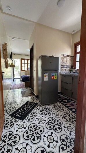 Monolocale Deluxe, balcone, vista montagna | Cucina privata