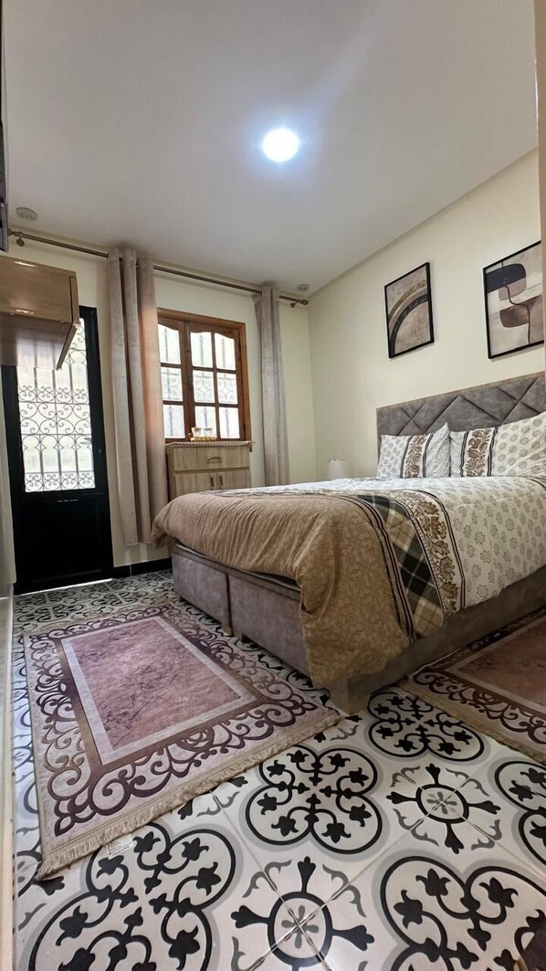 Monolocale Deluxe, balcone, vista montagna | Wi-Fi gratuito