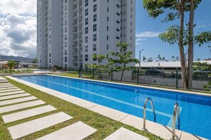 3 albercas al aire libre 