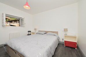 1 Schlafzimmer, Bügeleisen/Bügelbrett, WLAN, Bettwäsche