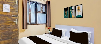 Collection O Shalimar Bagh Max Hospital