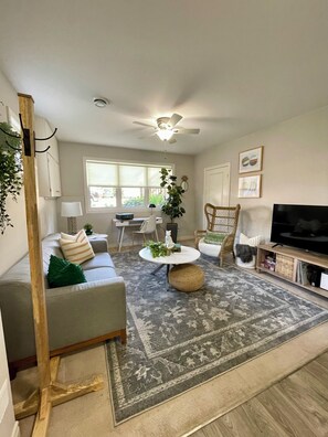 Smart TV, music library