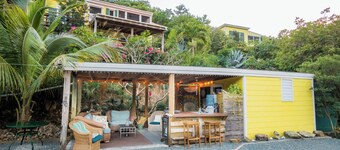 Salt Pond Bay Glamping Site With AC