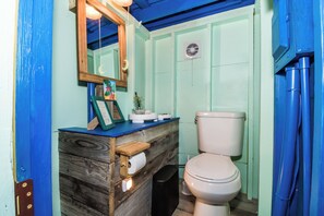 Dusche, Handtücher, Seife, Toilettenpapier