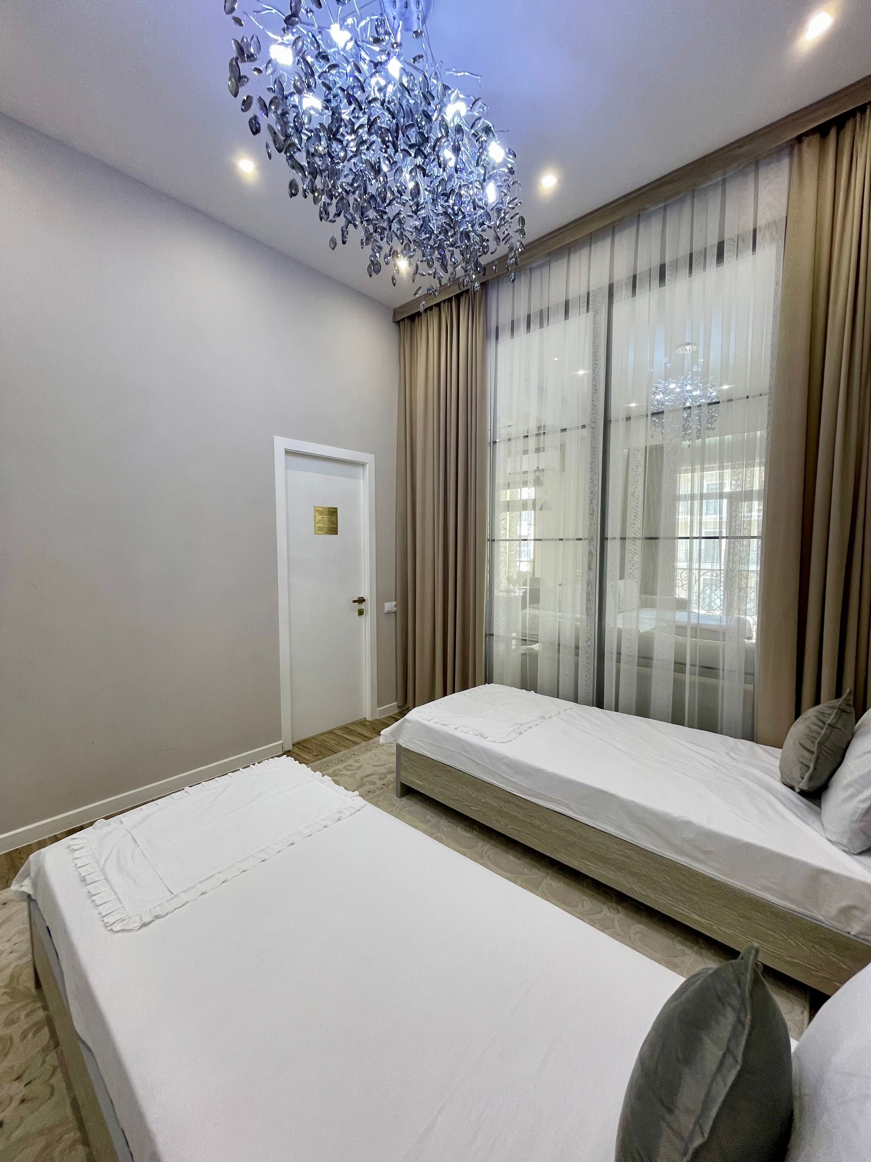 Rideaux occultants, fer et planche à repasser, Wi-Fi gratuit