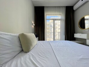 Blendingsgardiner, strykejern/-brett og wi-fi (inkludert)