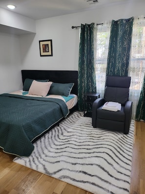 Soundproofing, iron/ironing board, free WiFi