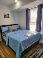 Sistema de insonorización, tabla de planchar con plancha y wifi gratis