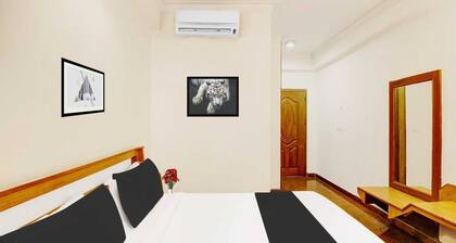Townhouse Oak Mysore Palace