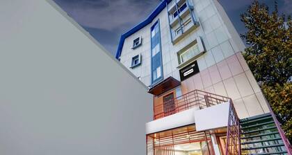 Townhouse Oak Mysore Palace