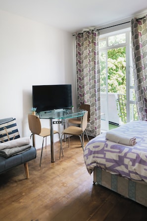 1 habitación, wifi gratis y ropa de cama