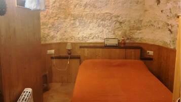 2 slaapkamers, een strijkplank/strijkijzer, beddengoed