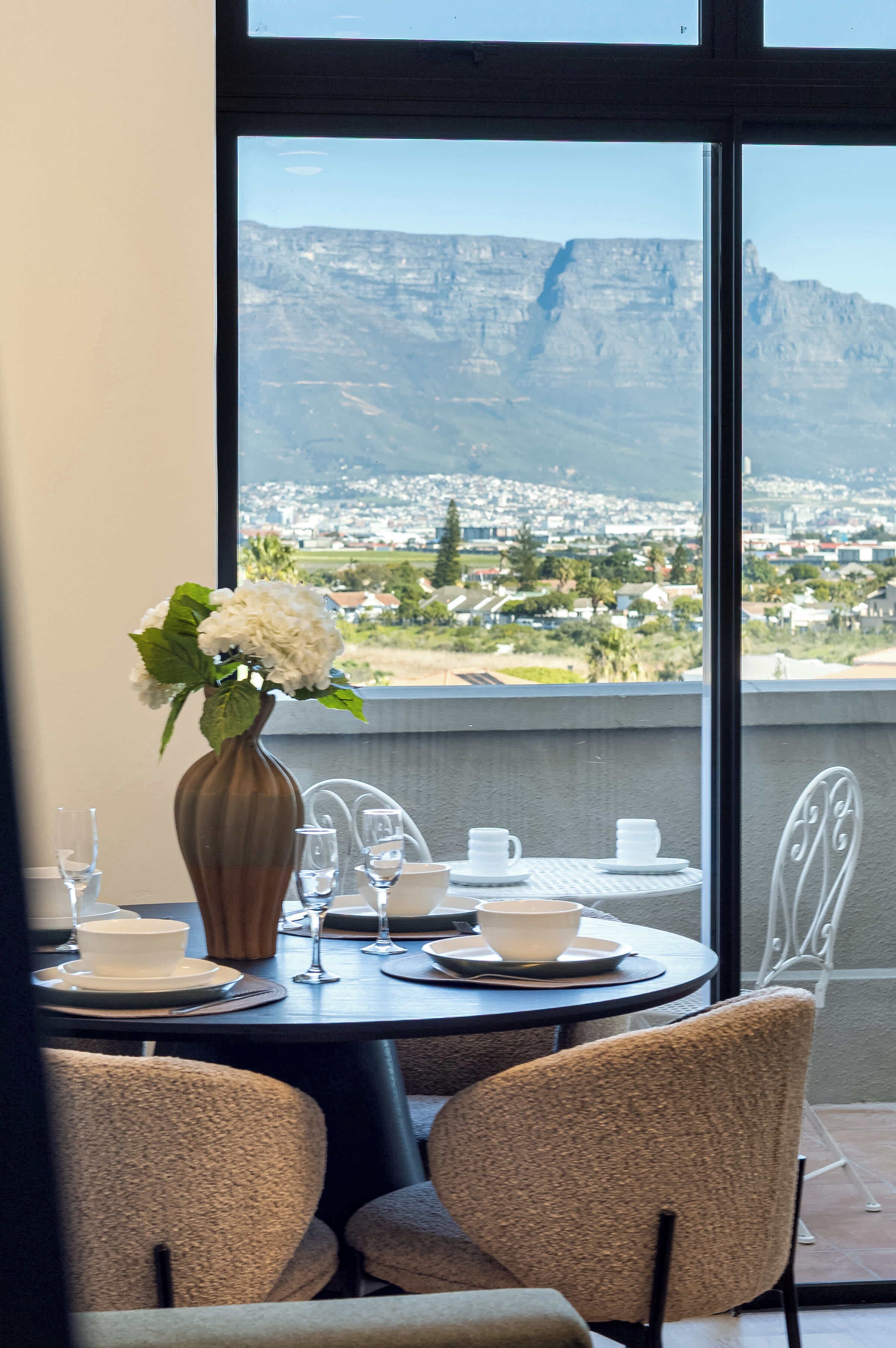 Apartment, 2 Double Beds, Pool Access, Ocean View (Villa Italia) | Dining