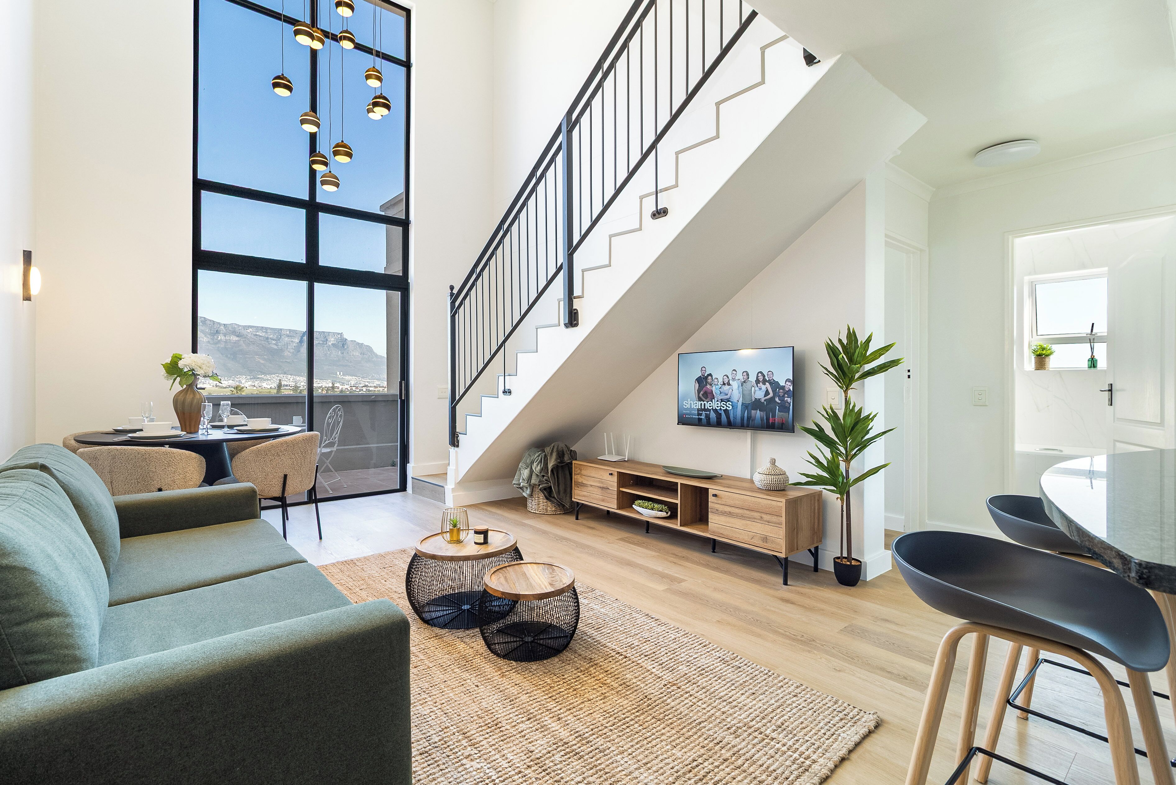 Apartamento, 2 camas de casal, acesso à piscina, vista para o oceano (Villa Italia) | Área de estar | TV de tela plana 42 polegadas com canais digitais