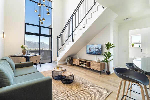 Appartement, 2 lits doubles, accès piscine, vue océan (Villa Italia) | Coin séjour