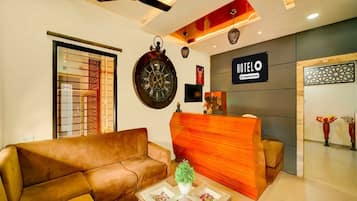 House | Reception