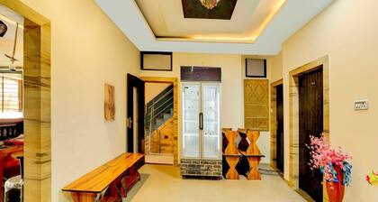 Hotel O Vrindavan Palace Colony
