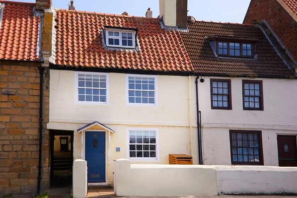 Exterior - Glasswing Stays | Scoresby Cottage. (North Yorkshire)