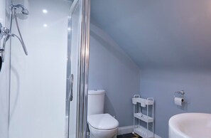 Hair dryer, towels - Glasswing Stays | Scoresby Cottage. (North Yorkshire)