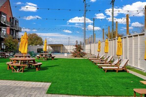 Courtyard - The Soundry (Nashville)