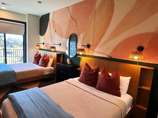 Deluxe Studio, 2 Queen Beds