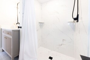 Hair dryer - Modern Renovated Retreat w/ Pool in North Cape May (Lower Township)