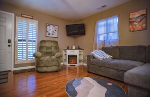 Smart TV, computer monitors