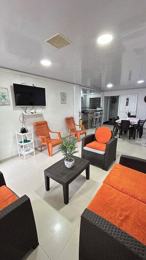 Family Apartment, 2 Bedrooms, Patio | Living area