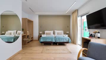 Junior suite, balkon, uitzicht op stad | Kamervoorziening