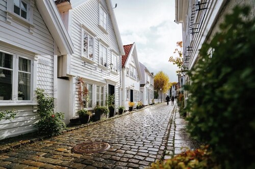 A cosy flat in the heart of Stavanger in the main pedestrian street.