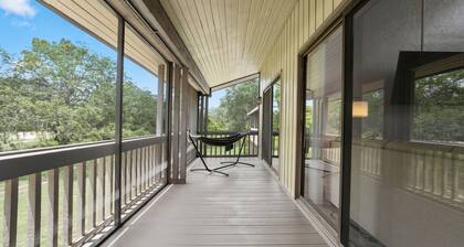 Quiet Condo Getaway in Grenelefe