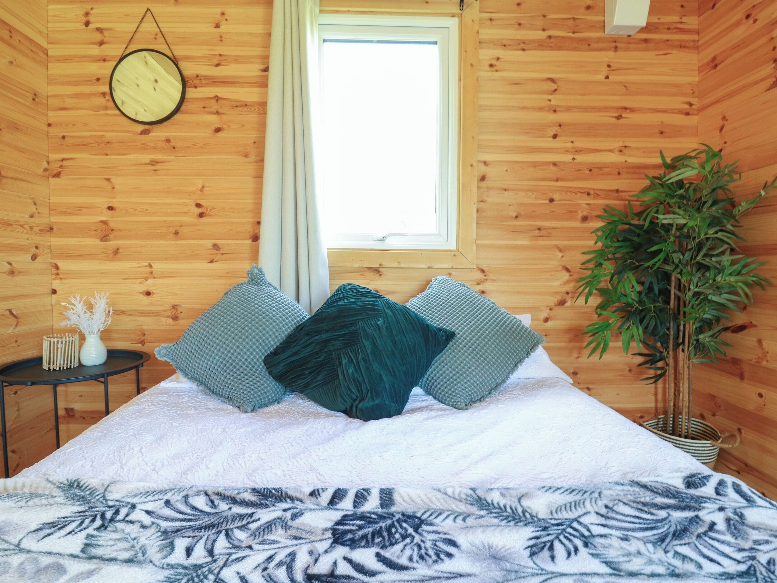 1 quarto, individualmente decorados, individualmente mobiliados