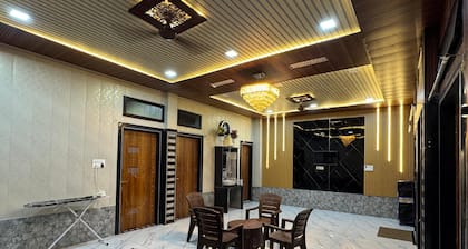 Ultra-Luxury 3BHK Stay Near Jaipur’s Iconic Forts & Monuments