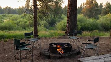 Cabin, Multiple Beds, Patio, Mountain View (Little Deschutes Wildlife Lodge) | Property grounds