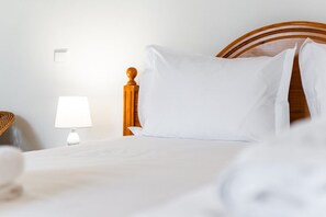 1 bedroom, iron/ironing board, Internet, bed sheets - GuestReady - Funchal Hideaway with BBQ (Funchal)