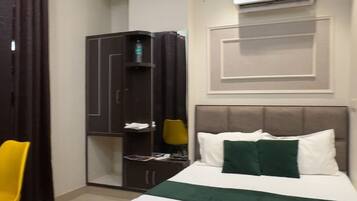 Deluxe Room, Balcony