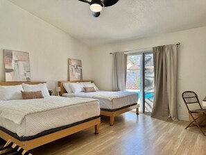 3 bedrooms, desk, WiFi