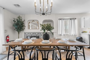 Dining - Group 5 BD Home w/ Pool and more (North Las Vegas)