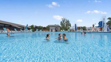 Innenpool, Außenpool