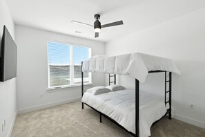 2 habitaciones, tabla de planchar con plancha y wifi gratis