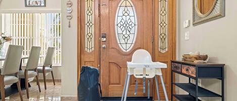 House, Multiple Beds, Pool Access, Pool View (Jasmine Breeze) | Interior