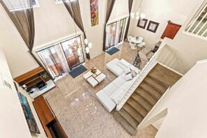 Ferienhaus, Mehrere Betten, Poolzugang, Poolblick (Jasmine Breeze) | Wohnbereich