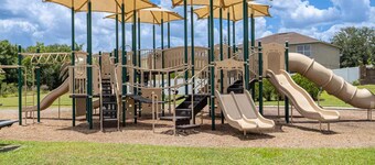 Jasmine Breeze Home for 12