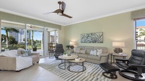 Unclassified image, 2 of 25, button