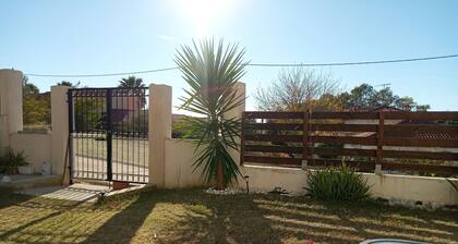 Nice studio with AC in charming Metamorfosi 5 minutes walk to the beach.