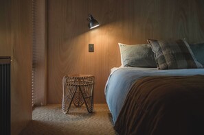 5 chambres, fer et planche à repasser, Wi-Fi, draps fournis