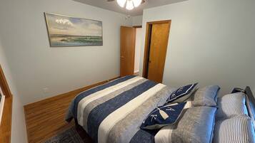 2 dormitorios, tabla de planchar con plancha, wifi gratis y ropa de cama