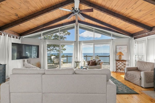 Oceanview Plymouth Retreat by the Beach