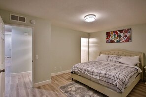 3 bedrooms, iron/ironing board, free WiFi, bed sheets - A Warm Family home in Diamond Bar CA (Diamond Bar)